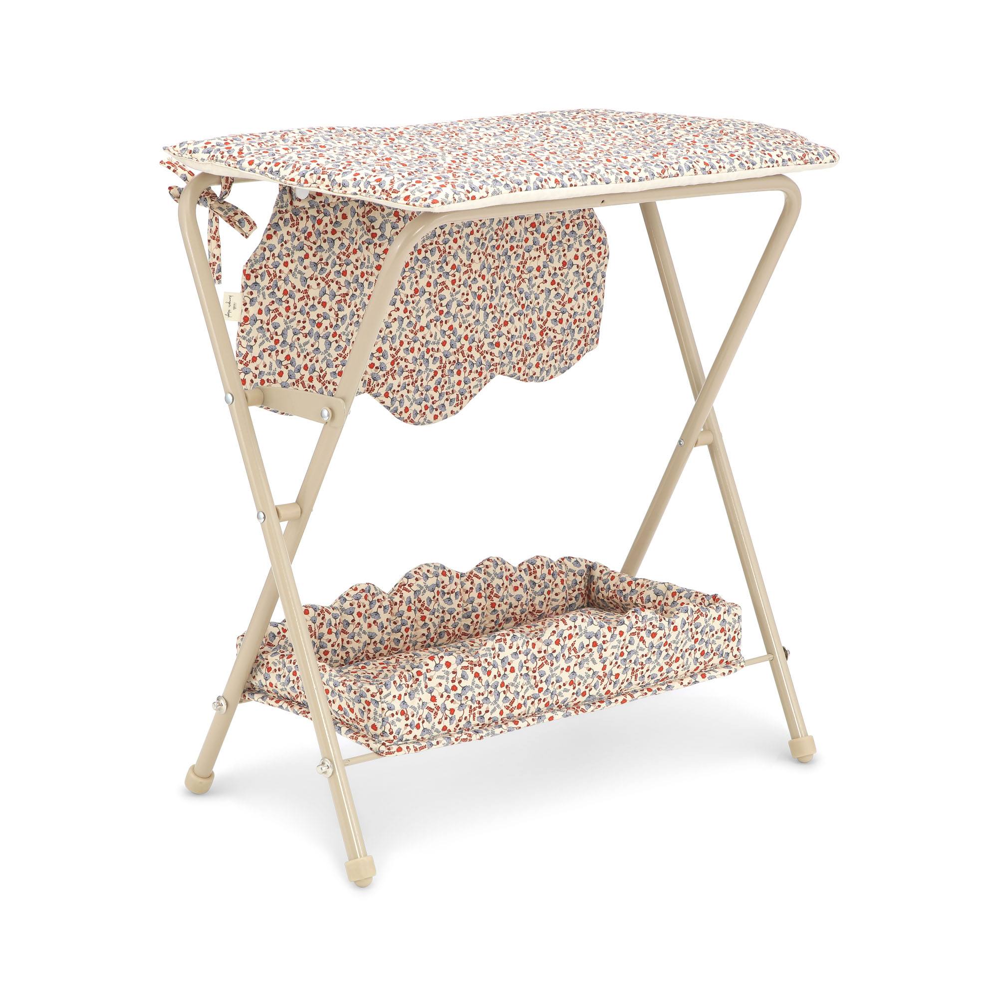 Konges Slojd Puppen Wickeltisch 'DOLL CHANGING TABLE MARCHE DE FLE