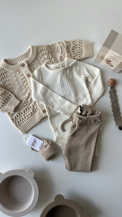 Lil Atelier - Cardigan 'NBFLALE LS KNIT CARD LIL - Bleached Sand'