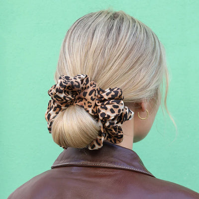 Lulue -  Haarband mit Leopardenmuster 'ISABELLA SCRUNCHIE - LEO'