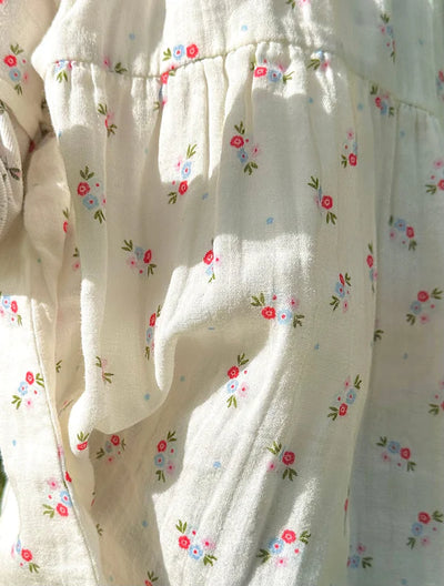 Okker-Gokker - Kleid mit Blumen 'MUSLIN AOP BLUE FLORAL SS DRESS - BLUE FLORAL'