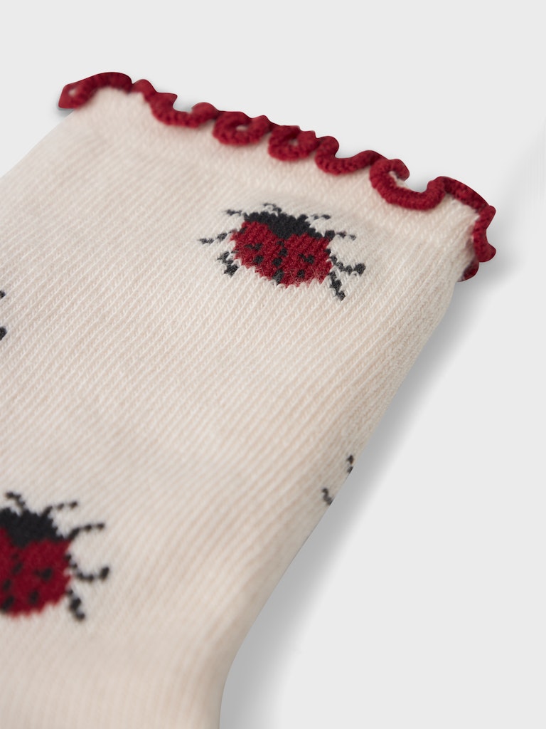 Lil Atelier - Socken mit Marienkäfern 'NMFDARLENE SOCK LIL - Silver Peony'