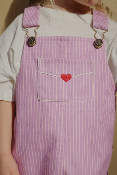 Konges Slojd - Latzhose mit Streifen 'RHW X KS LETTRE OVERALLS GOT - STRIPE LUPINO'