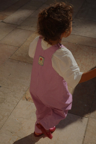 Konges Slojd - Latzhose mit Streifen 'RHW X KS LETTRE OVERALLS GOT - STRIPE LUPINO'