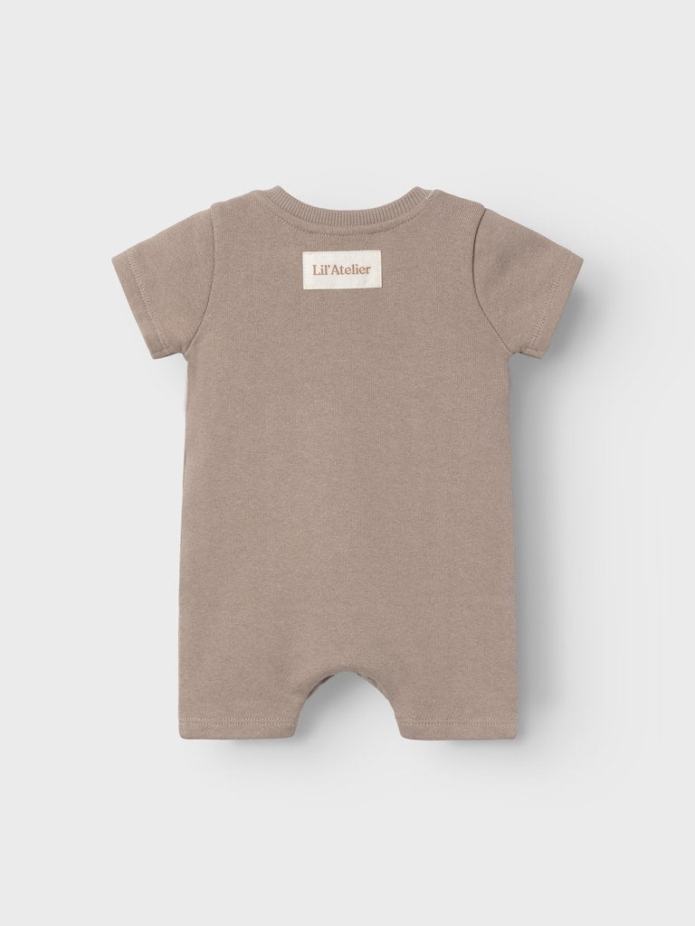 Lil Atelier - Jumpsuit mit kurzen Armen 'NBMJOBO SS LOOSE SWEAT SUIT LIL - Mocha Meringue'