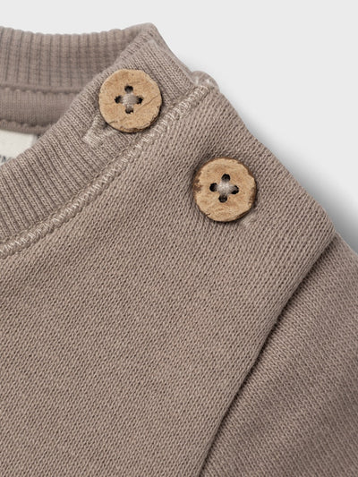 Lil Atelier - Jumpsuit mit kurzen Armen 'NBMJOBO SS LOOSE SWEAT SUIT LIL - Mocha Meringue'