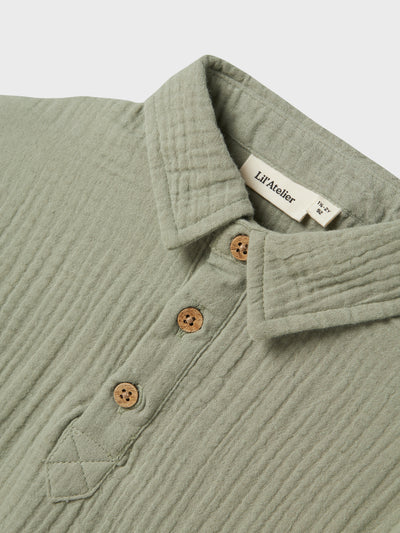 Lil Atelier - T-shirt 'NMMJANU SS LOOSE SHIRT LIL- Seagrass'