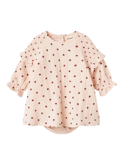 Lil Atelier - Body Kleid mit Marienkäfer 'NBFLILIA LS LOOSE SHIRT BODY LIL - Silver Peony'