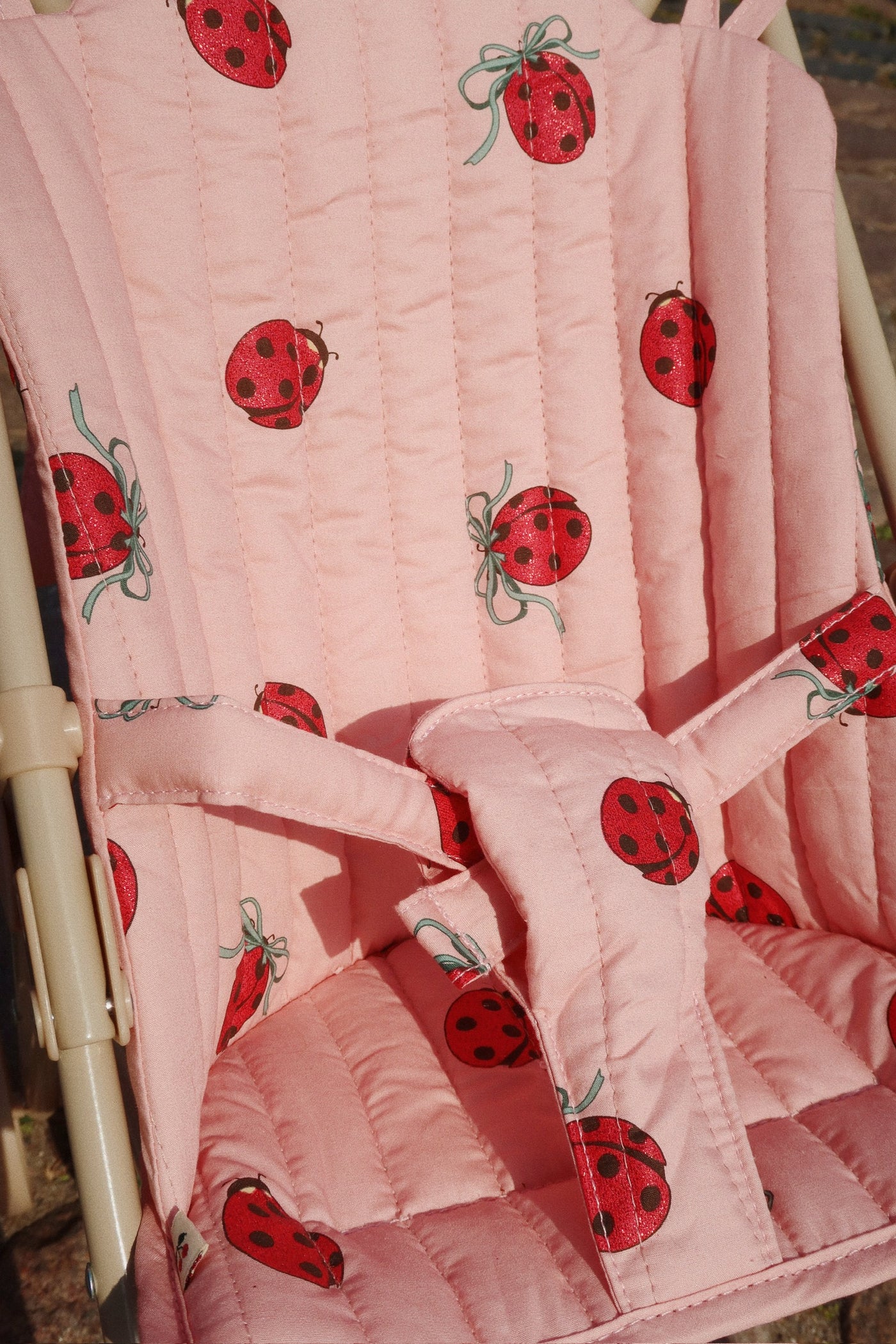 Konges Slojd - Buggy mit Marienkäfer 'DOLL LADYBUG GLITTER STROLLER - LADYBUG GLITTER'