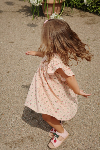 Konges Slojd - Kleid mit Kirschen 'COCO DRESS GOTS - CHERRY PINK MOTIF'