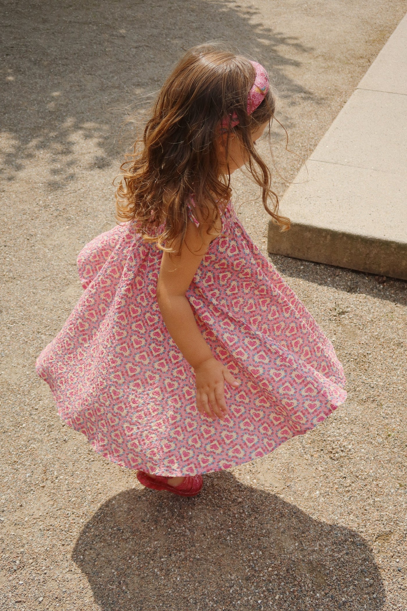 Konges Slojd - Musselin Kleid mit Herzen 'VIVIAN STRAP DRESS GOTS- FELICE ROSE'