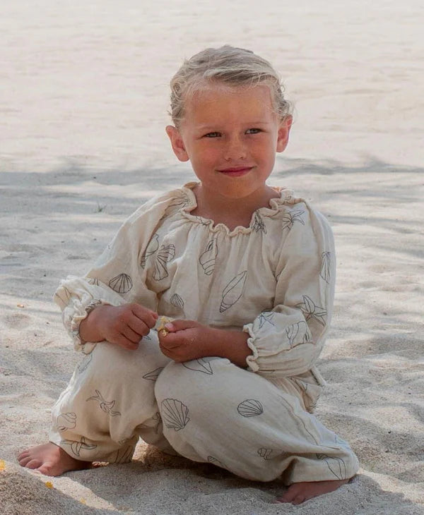 Okker-Gokker - T-Shirt mit Muscheln 'MUSLIN AOP SEASHELL SS SHIRT -Seashell'