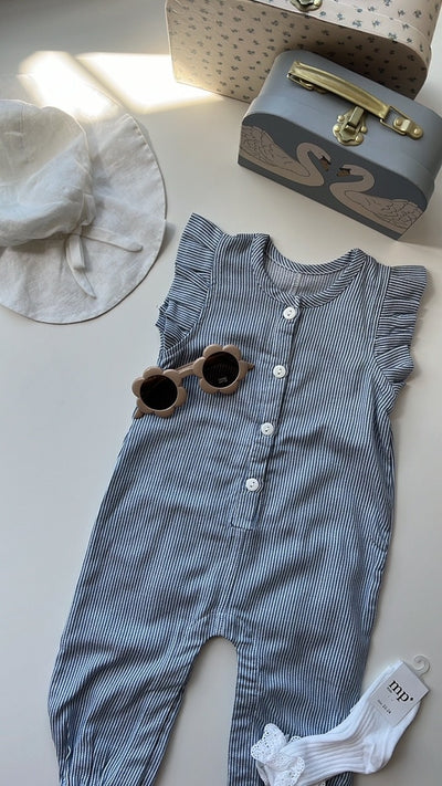 Okker-Gokker - Jumpsuit mit Streifen 'MILKBOY STRIPED GIRLS OVERALLS WITH FRILL - BLUE/WHITE'