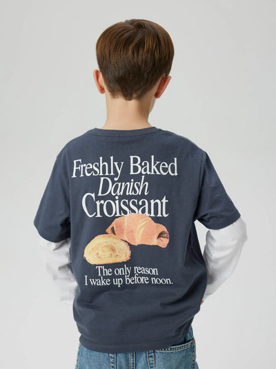Name it - T-shirt 'NKMDUSTER NREG SS TOP - Ombre Blue CROISSANT'